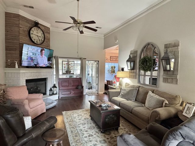 155 COUNTRYSIDE DR, Oakland, TN 38060