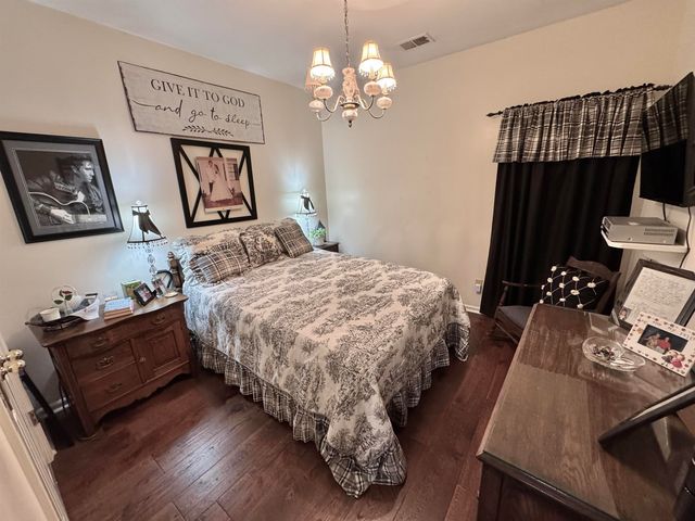 155 COUNTRYSIDE DR, Oakland, TN 38060