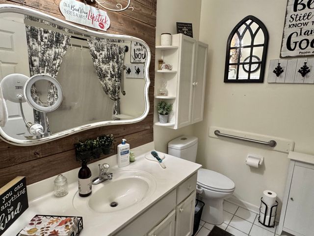 155 COUNTRYSIDE DR, Oakland, TN 38060