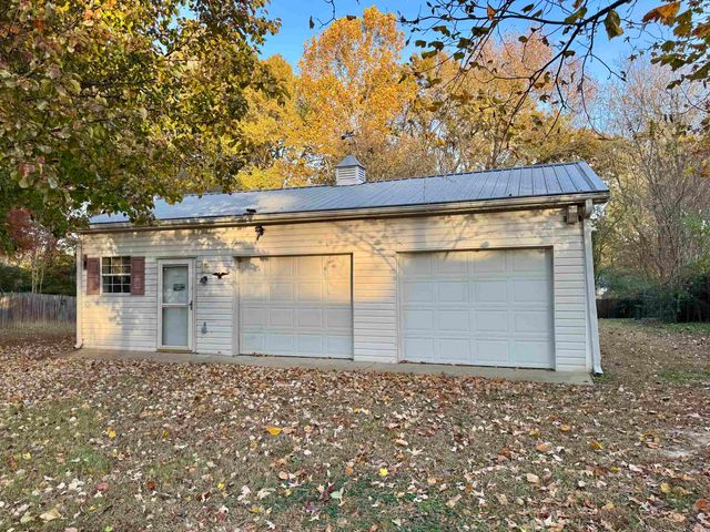 155 COUNTRYSIDE DR, Oakland, TN 38060