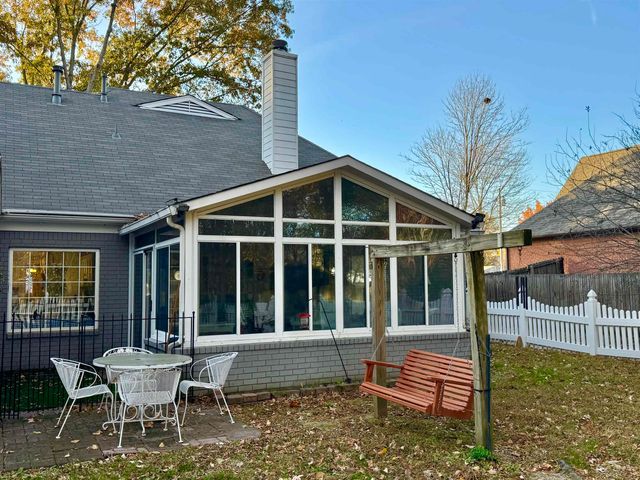 155 COUNTRYSIDE DR, Oakland, TN 38060