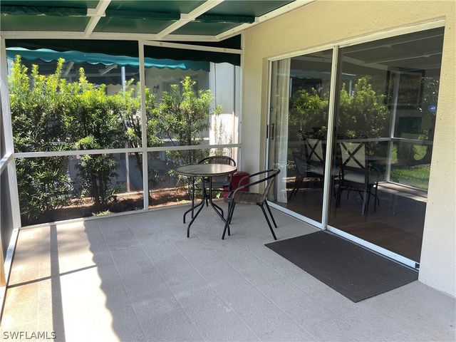 378 Dover PL 702, Naples, FL 34104