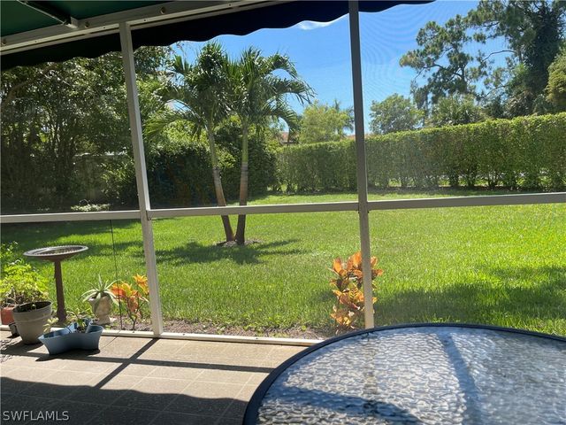 378 Dover PL 702, Naples, FL 34104