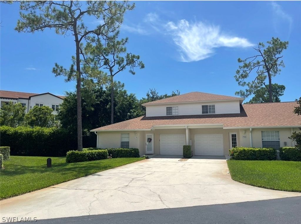 378 Dover PL 702, Naples, FL 34104