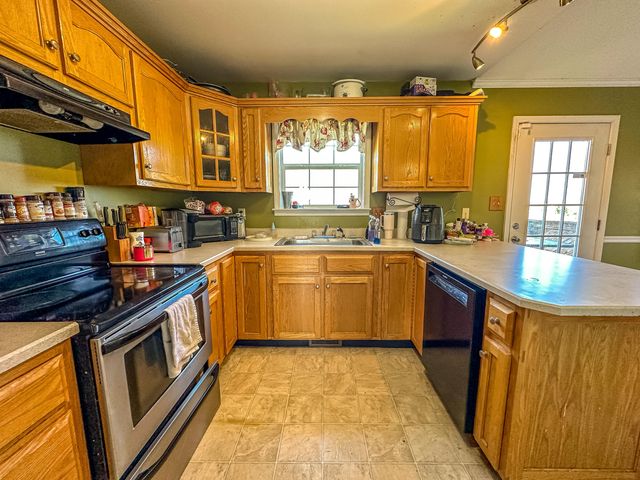 204 Saddlebrook Circle, Berea, KY 40403