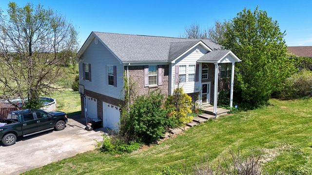 204 Saddlebrook Circle, Berea, KY 40403