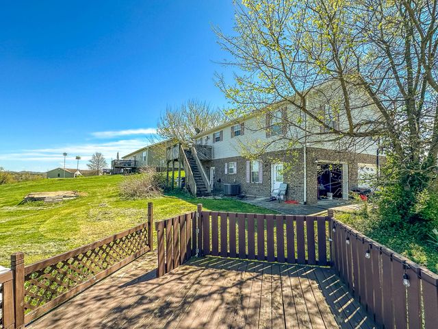 204 Saddlebrook Circle, Berea, KY 40403