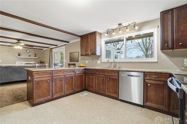 2433 E Rahn Road, Kettering, OH 45440