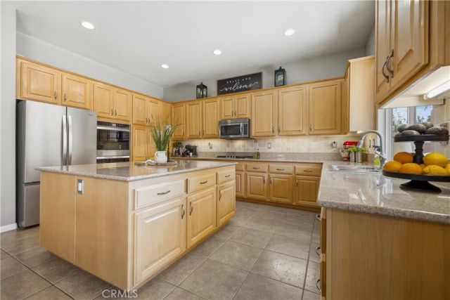 21116 Cross Creek Drive, Saugus, CA 91350