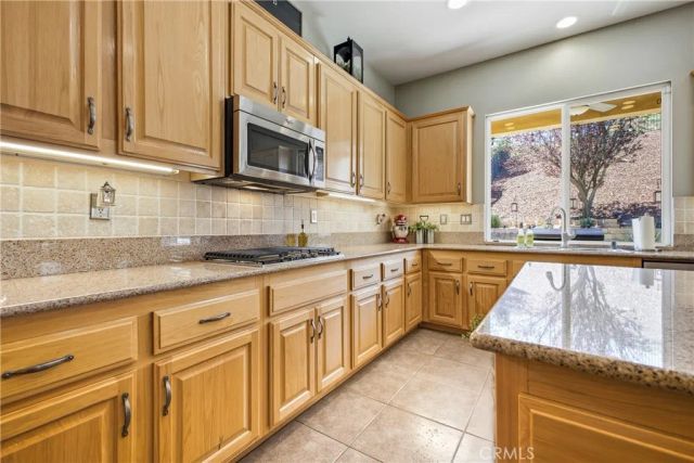 21116 Cross Creek Drive, Saugus, CA 91350