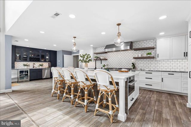 102 LITTLE NECK RD, Stevensville, MD 21666