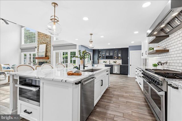 102 LITTLE NECK RD, Stevensville, MD 21666