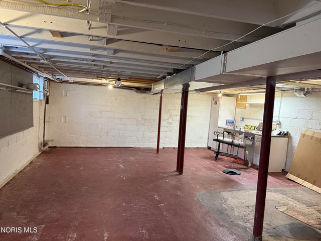 5554 Steffens Avenue, Toledo, OH 43623