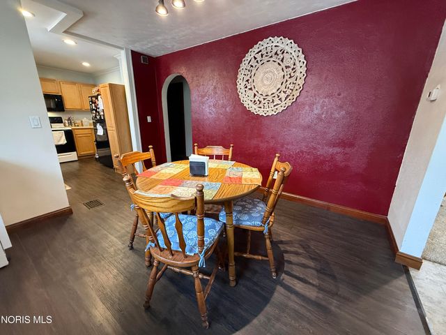 5554 Steffens Avenue, Toledo, OH 43623