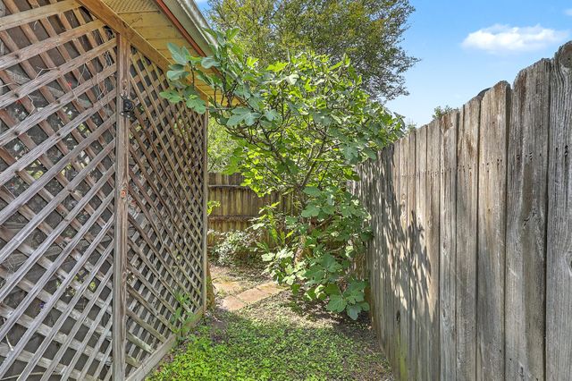 2154 Saint James Drive, Charleston, SC 29412