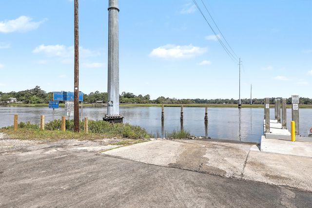 2154 Saint James Drive, Charleston, SC 29412