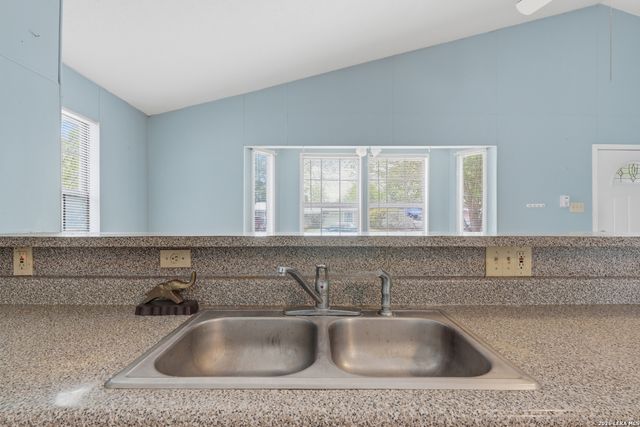 814 Weizmann, San Antonio, TX 78213