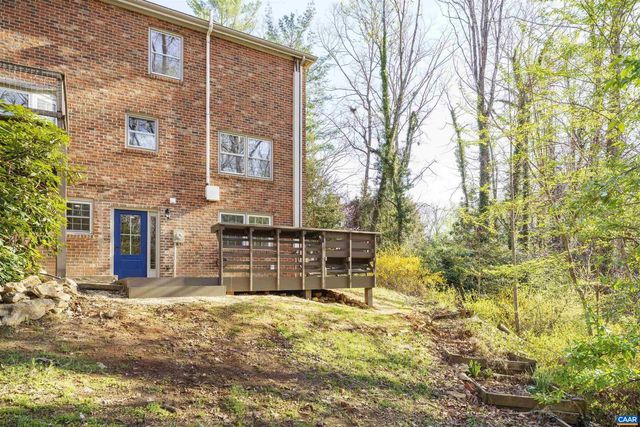 104 SMITHFIELD CT, Charlottesville, VA 22901
