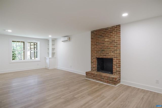 104 SMITHFIELD CT, Charlottesville, VA 22901