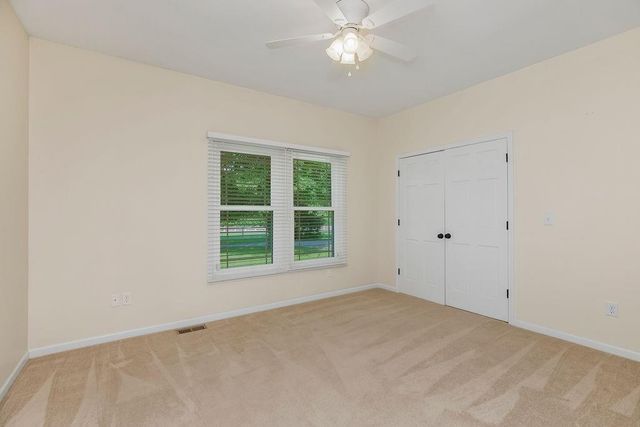 13223 N Virginia Avenue, Smithville, MO 64089