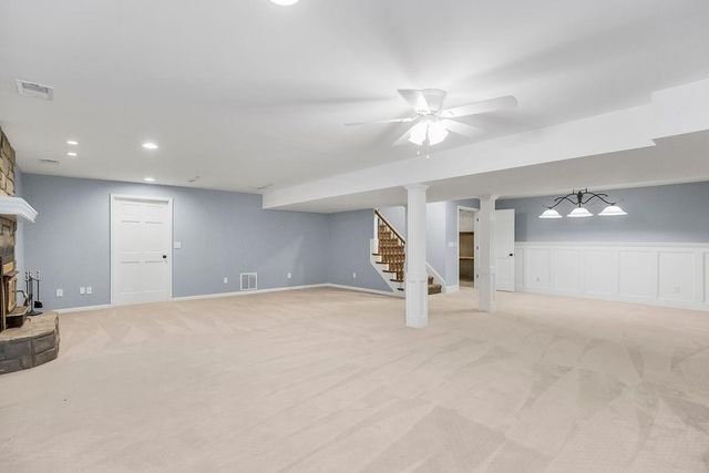 13223 N Virginia Avenue, Smithville, MO 64089