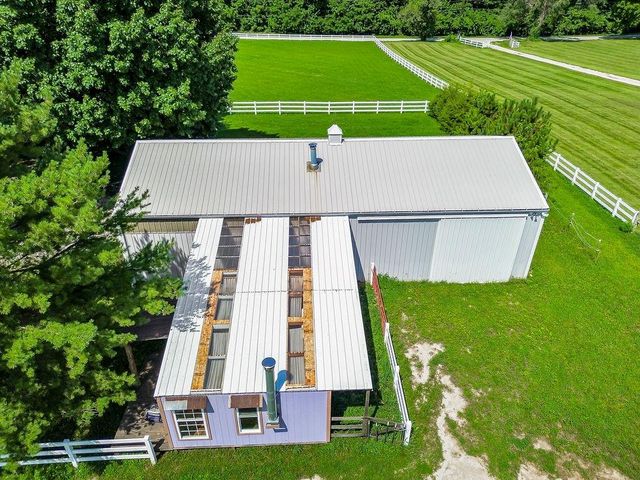 13223 N Virginia Avenue, Smithville, MO 64089