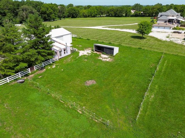 13223 N Virginia Avenue, Smithville, MO 64089