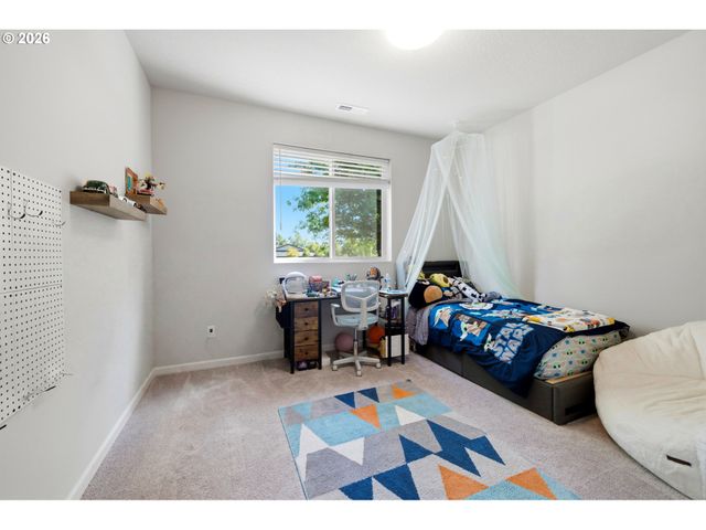 2748 Nw WILLIAM Dr, Mc Minnville, OR 97128