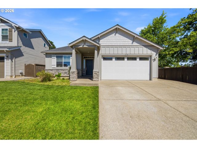 2748 Nw WILLIAM Dr, Mc Minnville, OR 97128