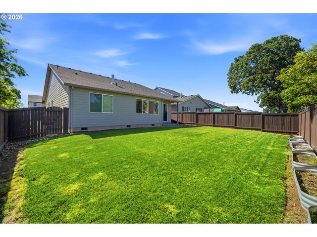 2748 Nw WILLIAM Dr, Mc Minnville, OR 97128