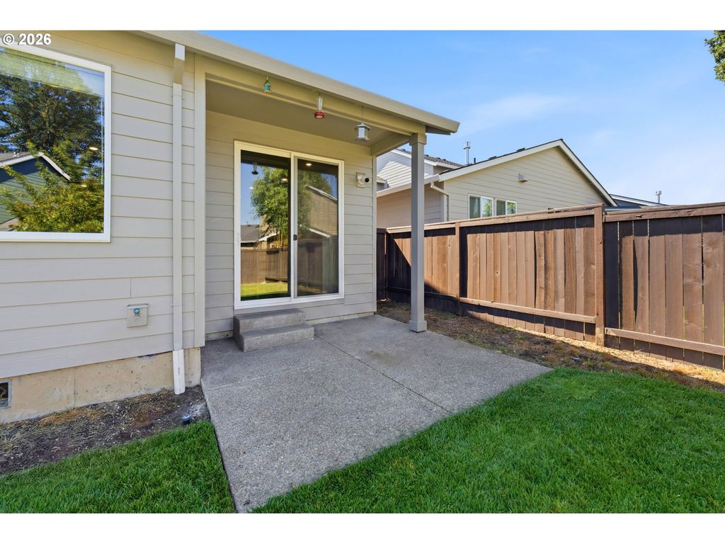 Image 25 of property listing at 2748 Nw WILLIAM Dr, Mc Minnville, OR 97128