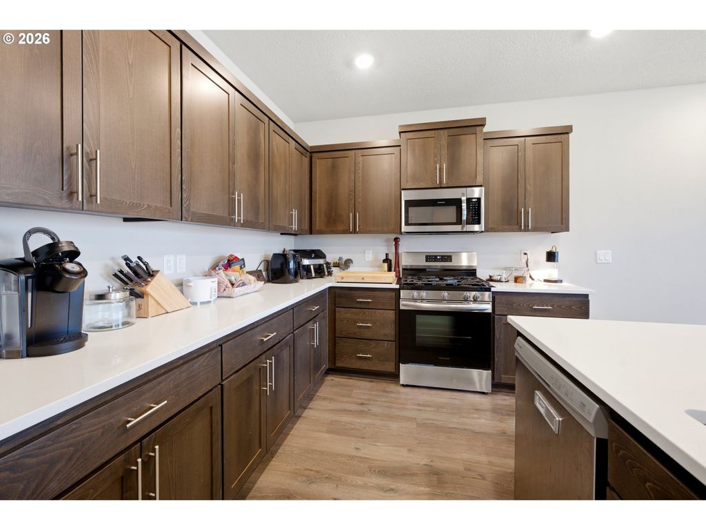 Image 9 of property listing at 2748 Nw WILLIAM Dr, Mc Minnville, OR 97128