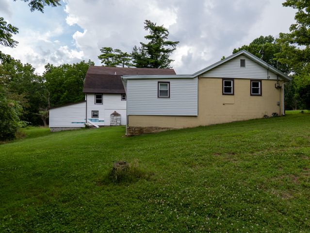 645 S Assisi Way, Republic, MO 65738