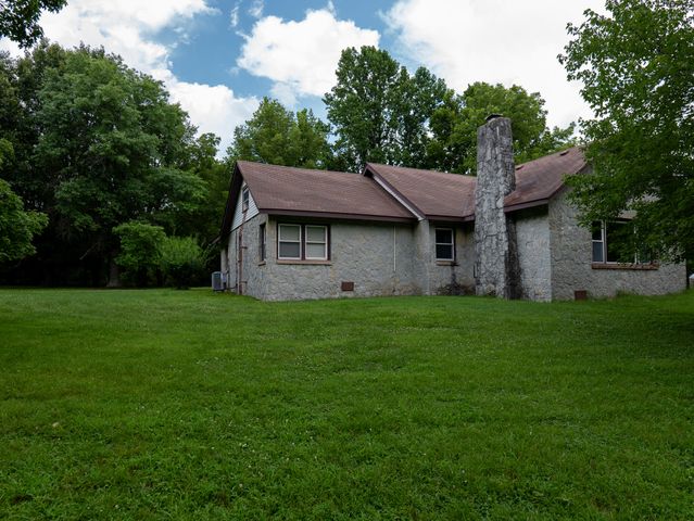 645 S Assisi Way, Republic, MO 65738