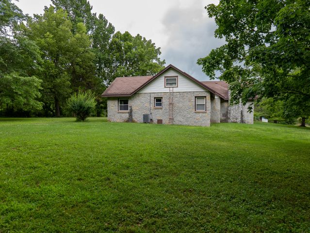 645 S Assisi Way, Republic, MO 65738