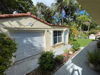1018 W 47th Street 1, Miami Beach, FL 33140