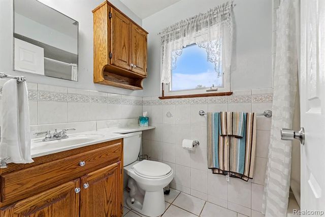 11804 Diehl Drive, Sterling Heights, MI 48313