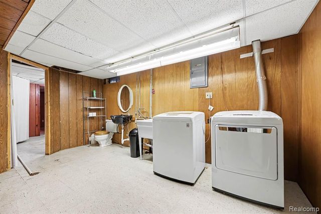 11804 Diehl Drive, Sterling Heights, MI 48313