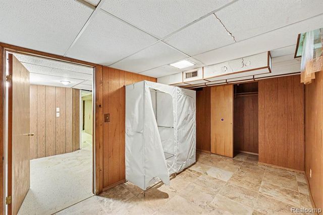 11804 Diehl Drive, Sterling Heights, MI 48313