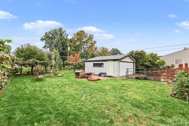 11804 Diehl Drive, Sterling Heights, MI 48313