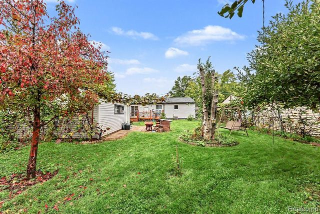 11804 Diehl Drive, Sterling Heights, MI 48313