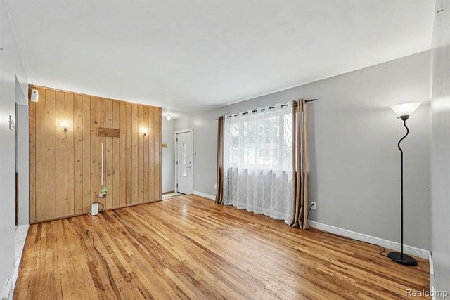 11804 Diehl Drive, Sterling Heights, MI 48313