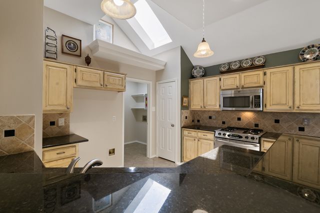 3817 Seminole Place, Carrollton, TX 75007