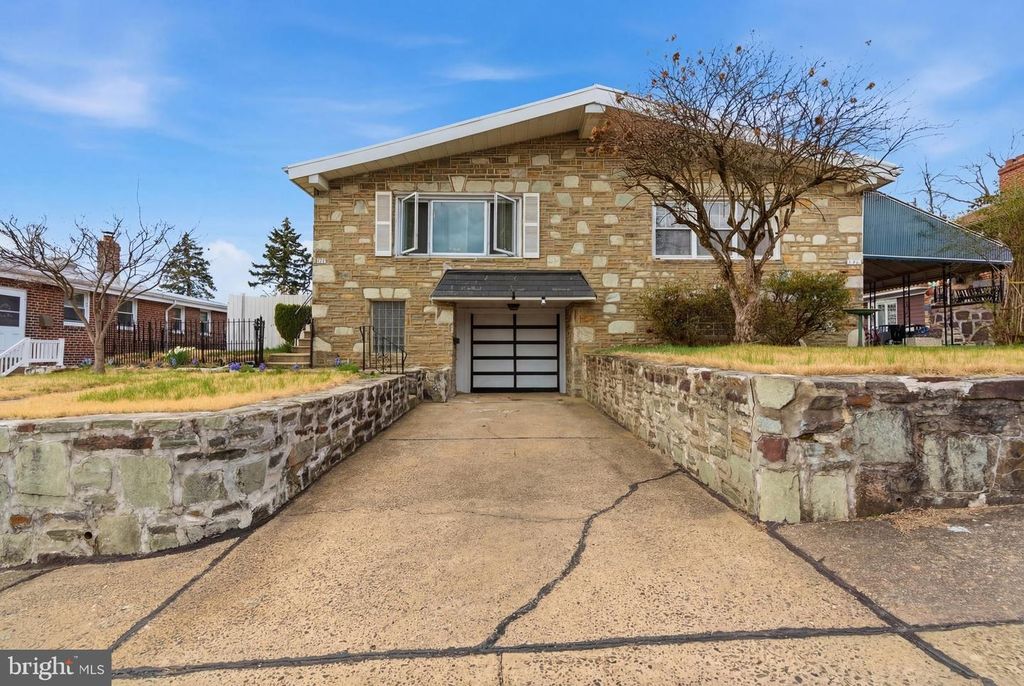 730 CHARETTE RD, Philadelphia, PA 19115