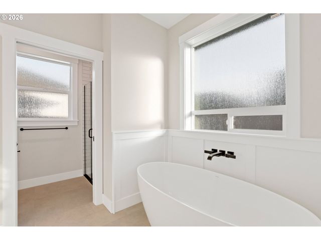 2039 Se 10TH Pl, Canby, OR 97013