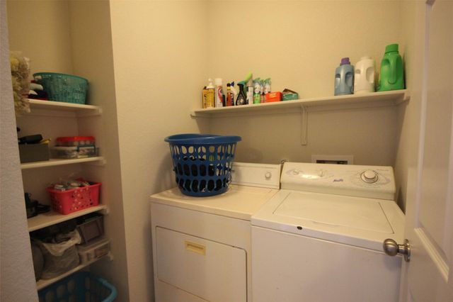 5709 Levenwood LN, Austin, TX 78724