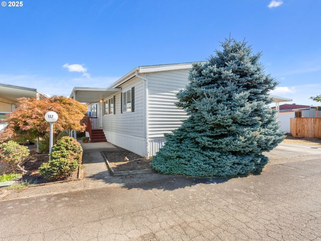 2901 E 2ND St 117, Newberg, OR 97132