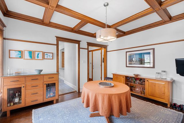 3749 N Pine Grove Avenue 3, Chicago, IL 60613