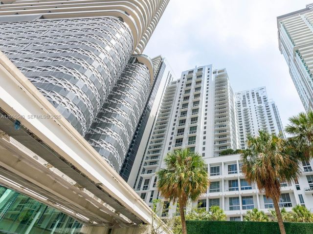 1050 Brickell Avenue 206, Miami, FL 33131