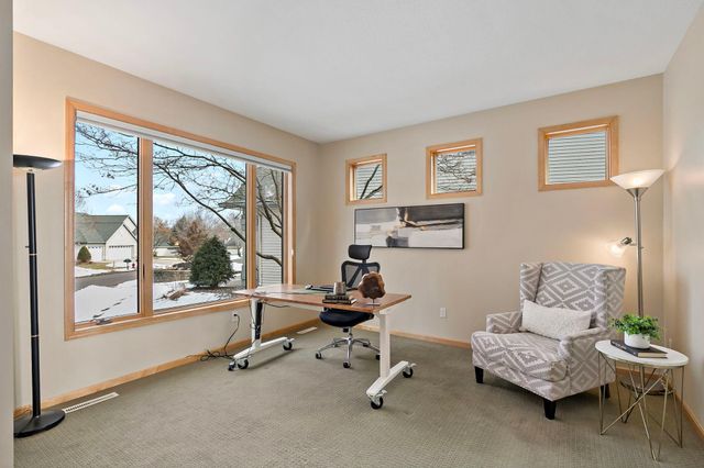 10509 Spyglass Drive, Eden Prairie, MN 55347